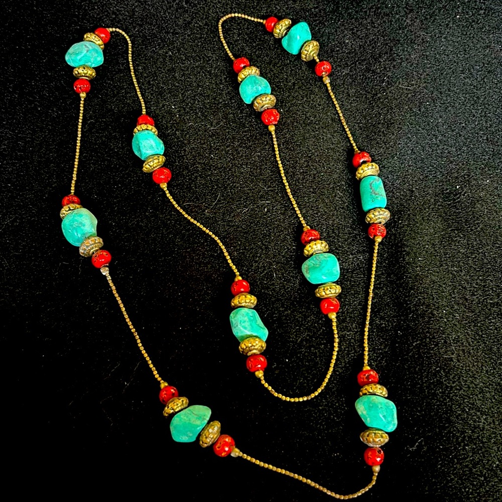 Chunky boho beaded necklace